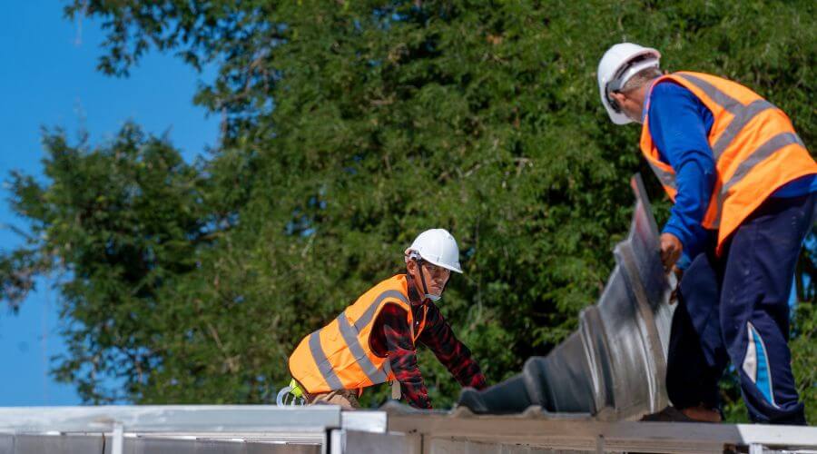 Expert Emergency Roof Repairs services in Redmon, IL